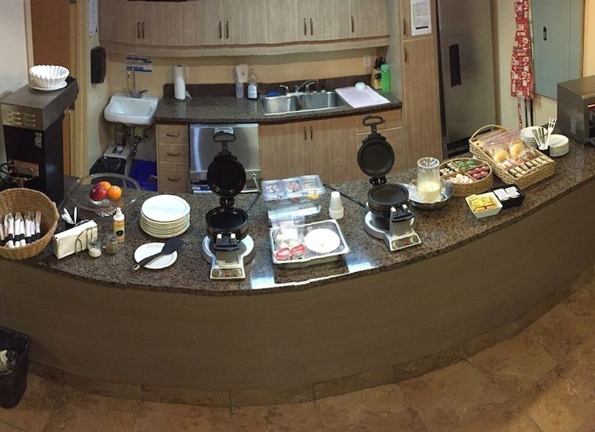 Buffet Photo
