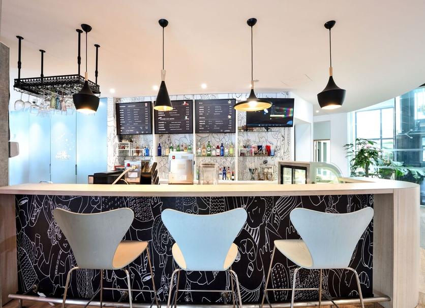 Bar Photo