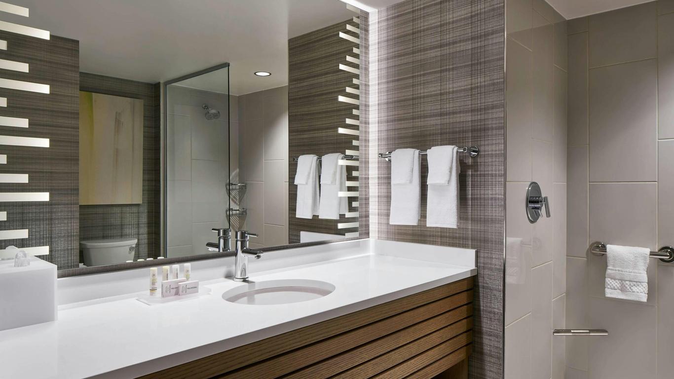 Courtyard by Marriott Washington Downtown/Convention Center
