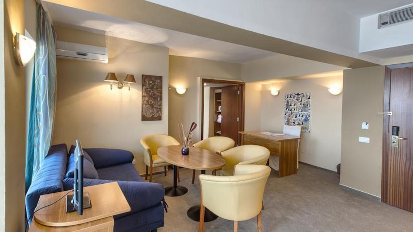 Savoy Hotel