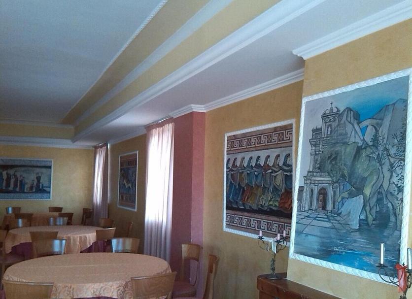 Dining room Photo