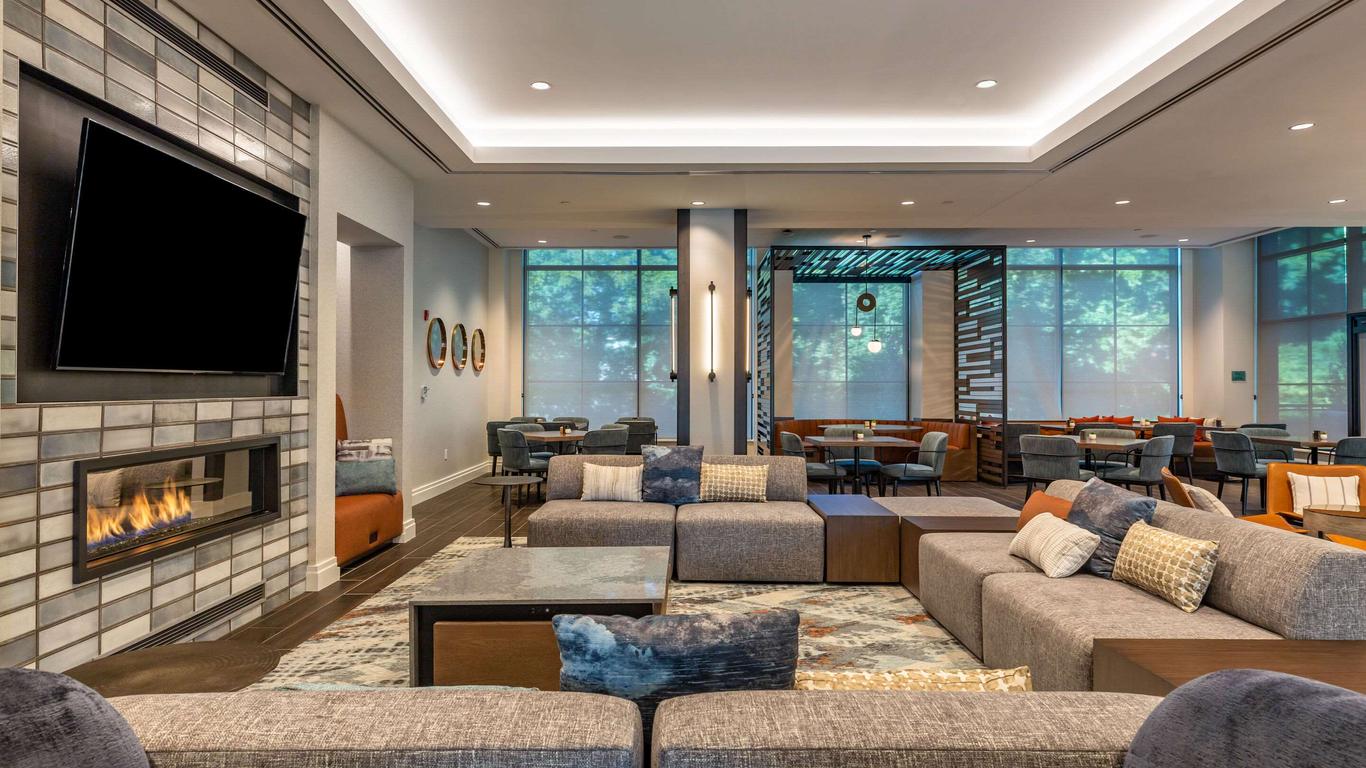 Cambria Hotel New Haven University Area