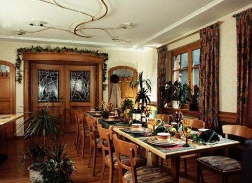 Dining room Photo