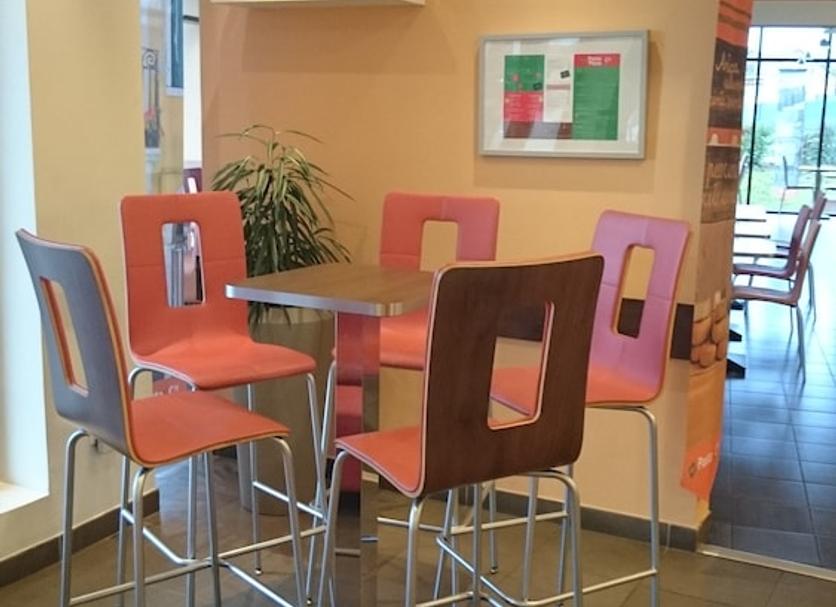 Dining room Photo