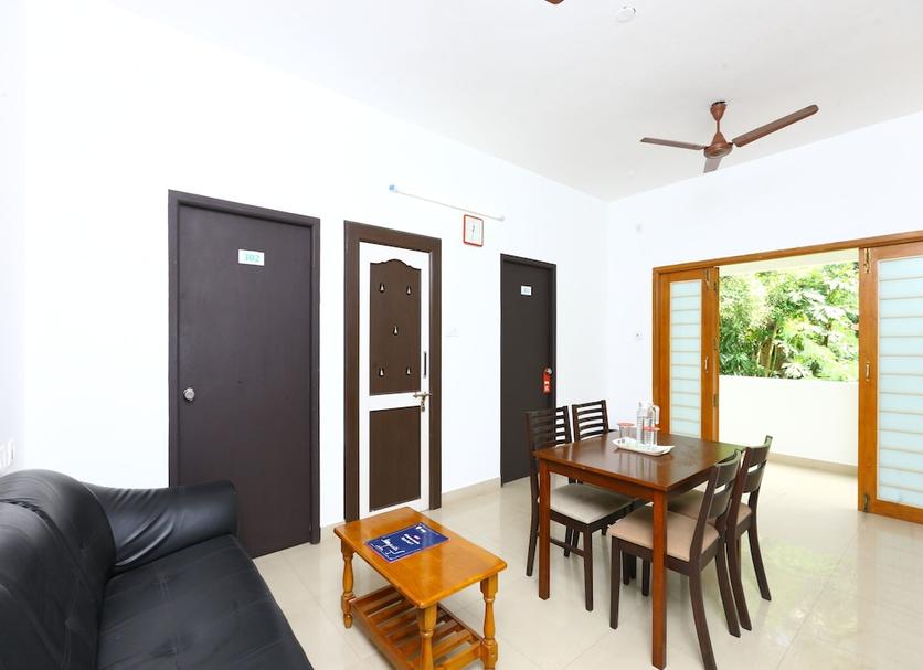 Dining room Photo