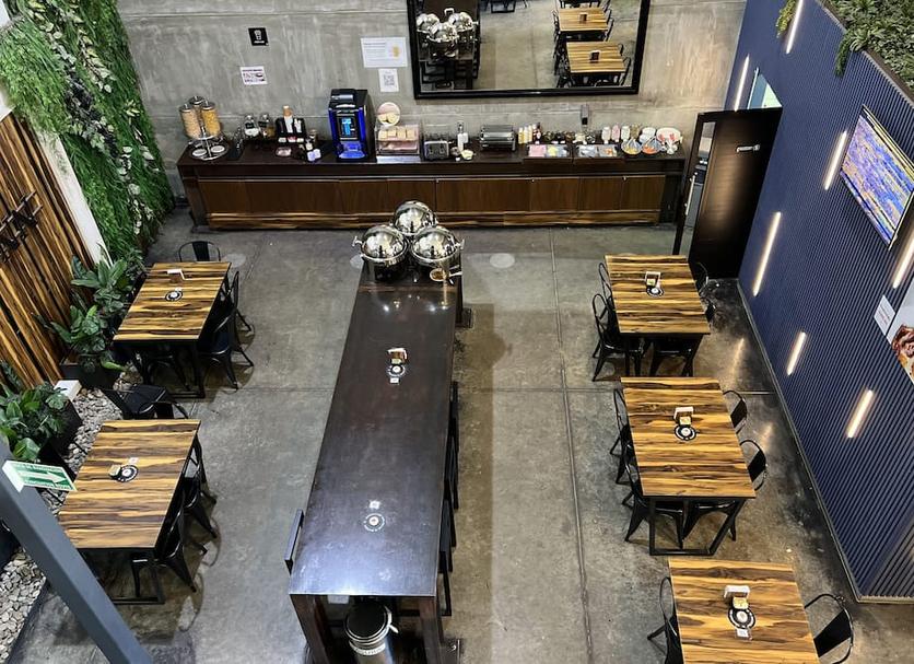 Restaurant Photo