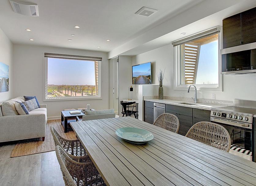Dining room Photo