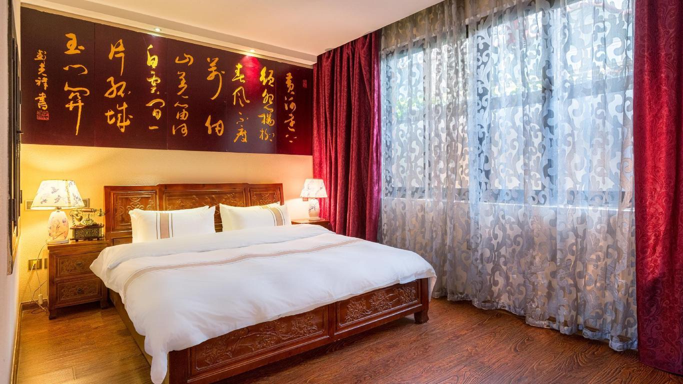 Floral Hotel Green Lakeshore