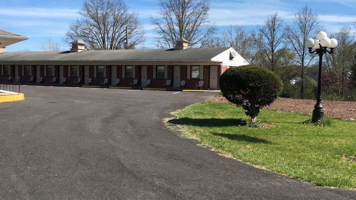 Red Carpet Inn Gettysburg from 60. Gettysburg Hotel Deals & Reviews