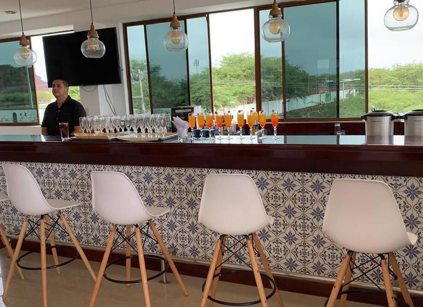 Bar Photo