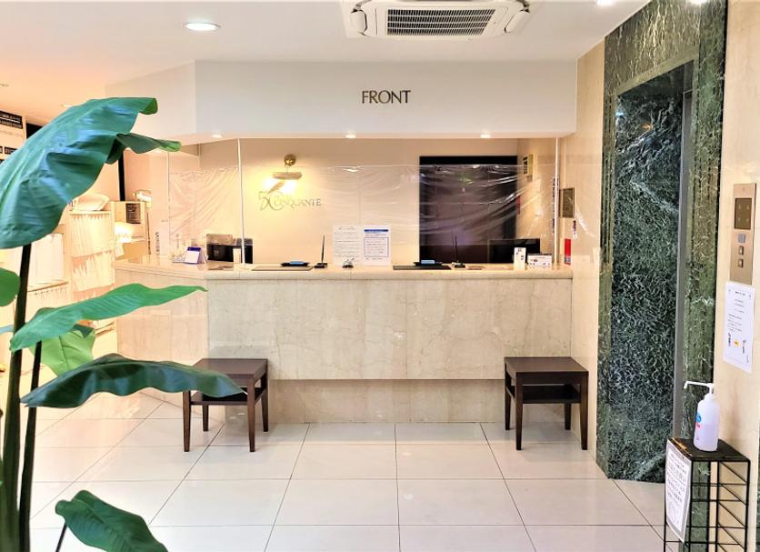 Front desk Photo