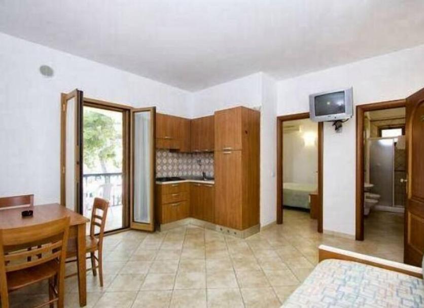 Kitchen Photo