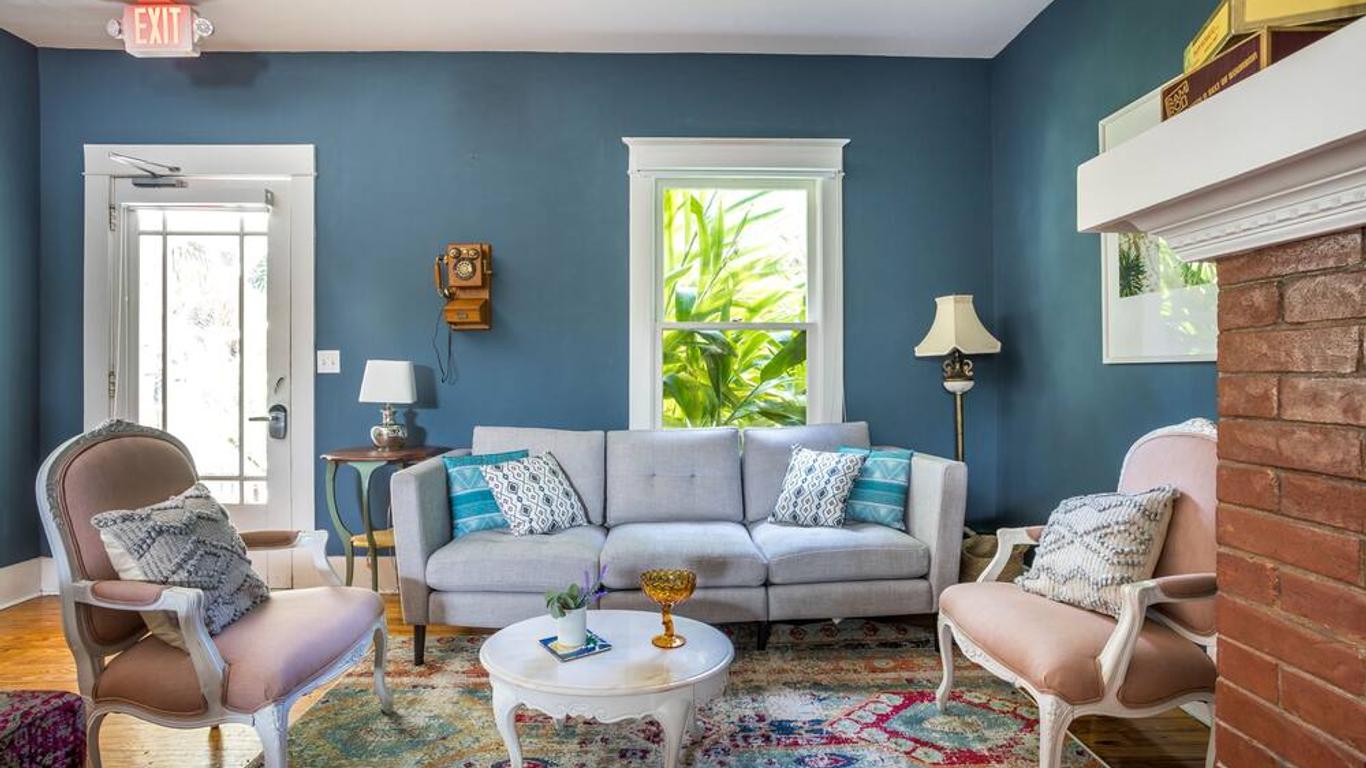 Miami River Inn by Renzzi