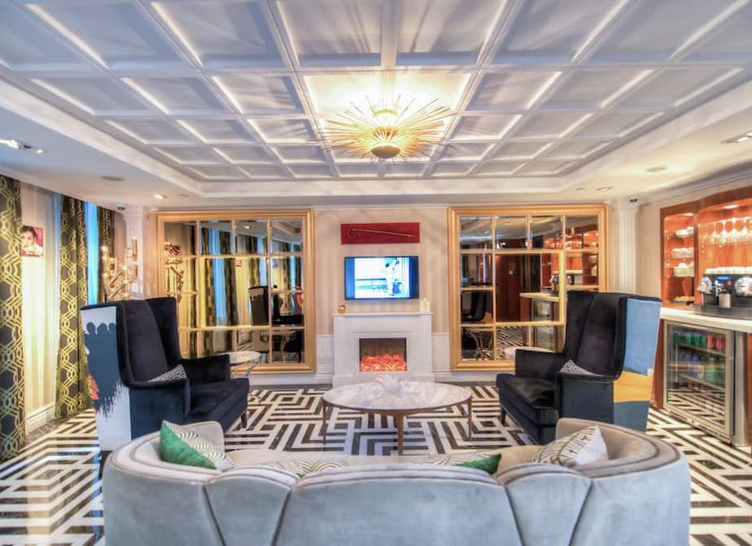 Lounge Photo