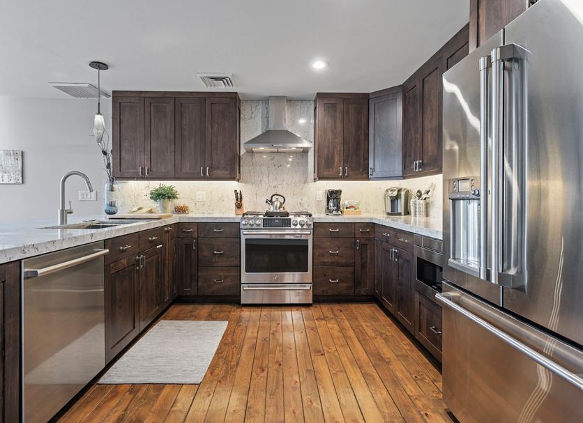 Kitchen Photo