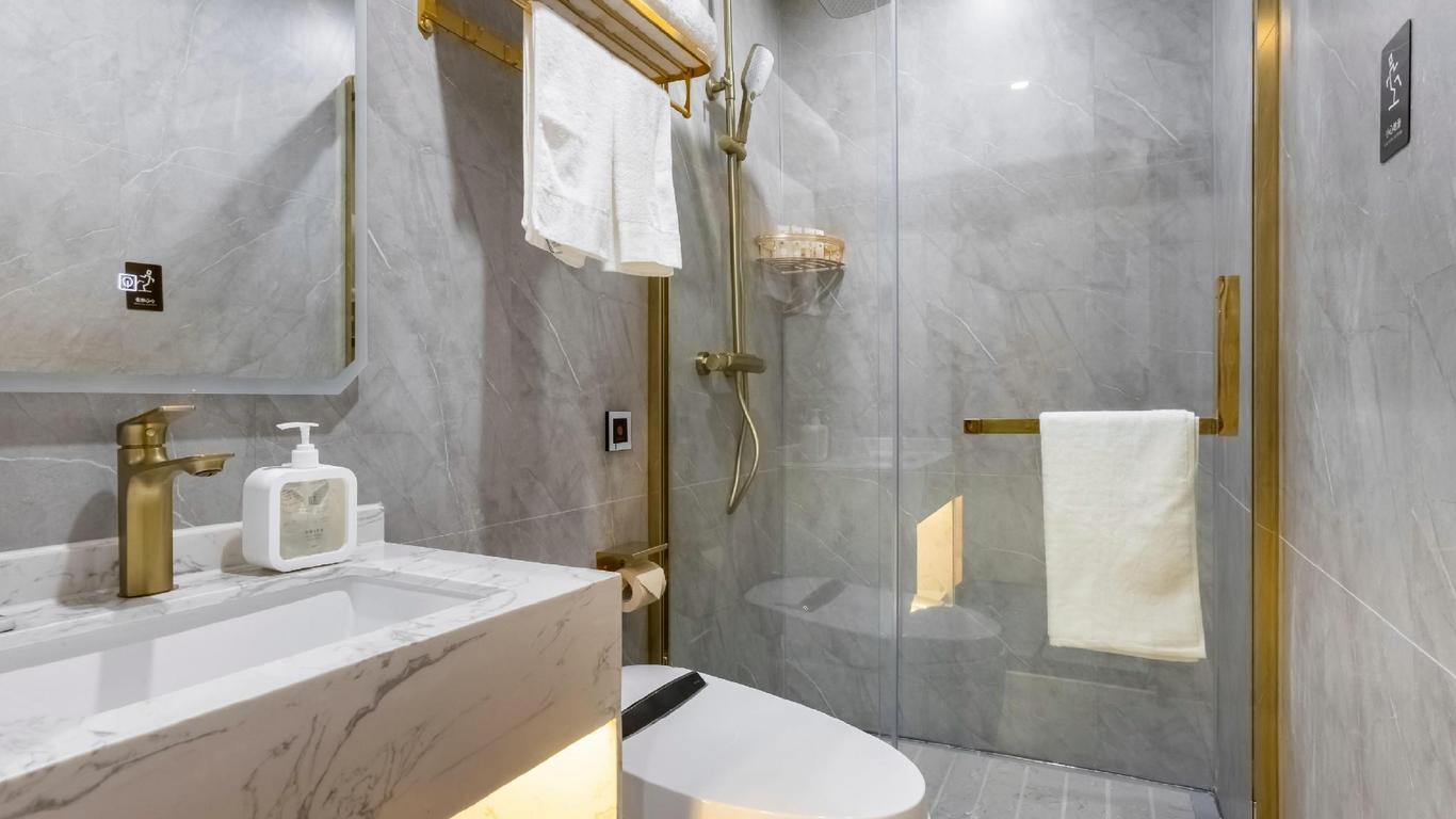 Cheermay Hotels(Beijing Qinghe High Speed Railway Station West Sanqiqiao Branch)