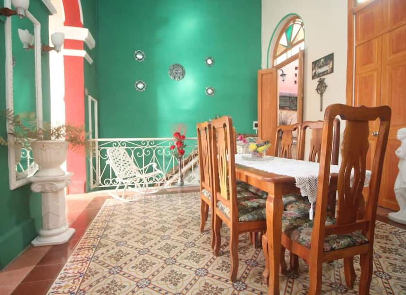 Dining room Photo