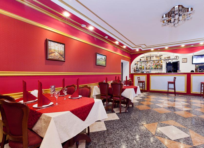 Restaurant Photo