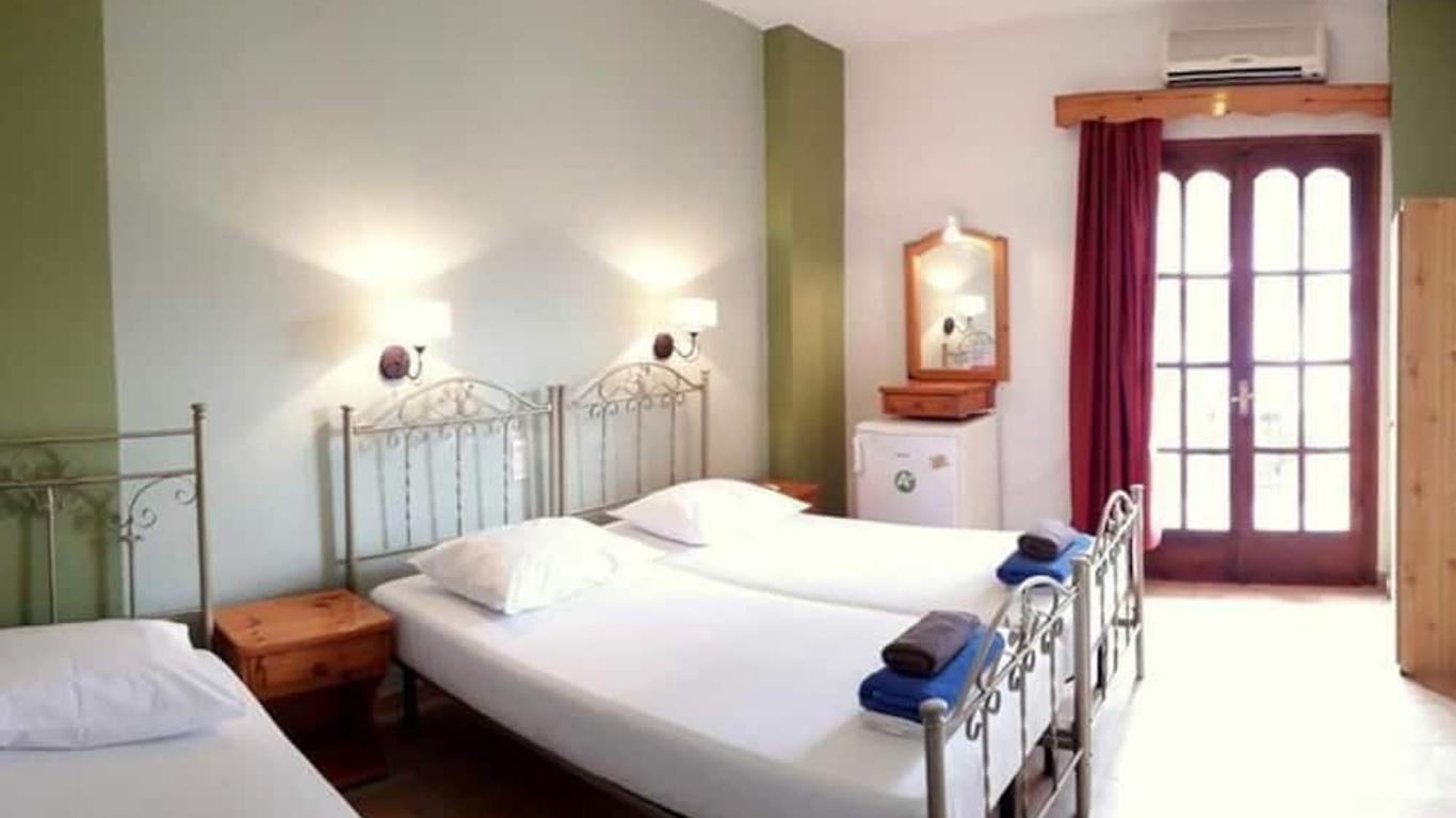 Evans Skiathos