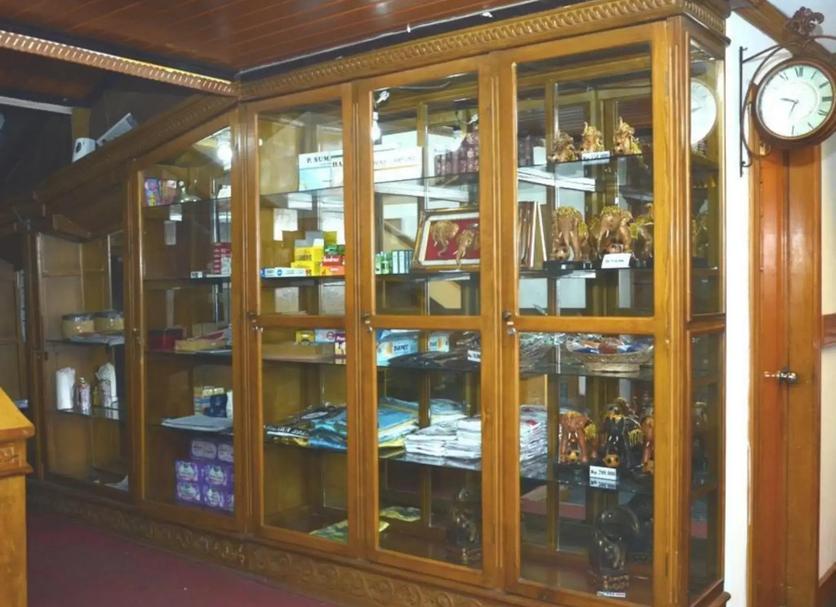Shop Photo