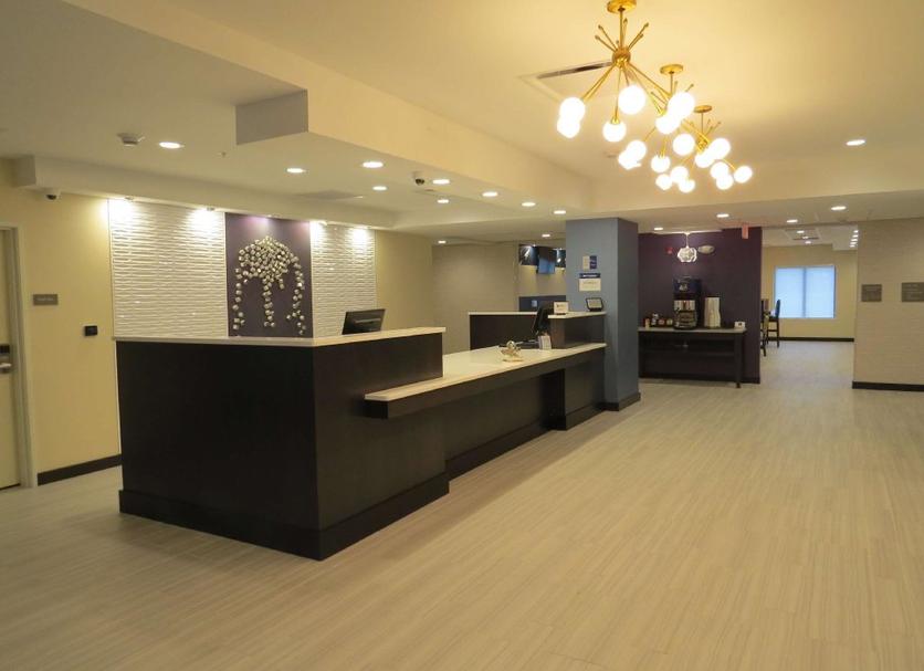 Front desk Photo