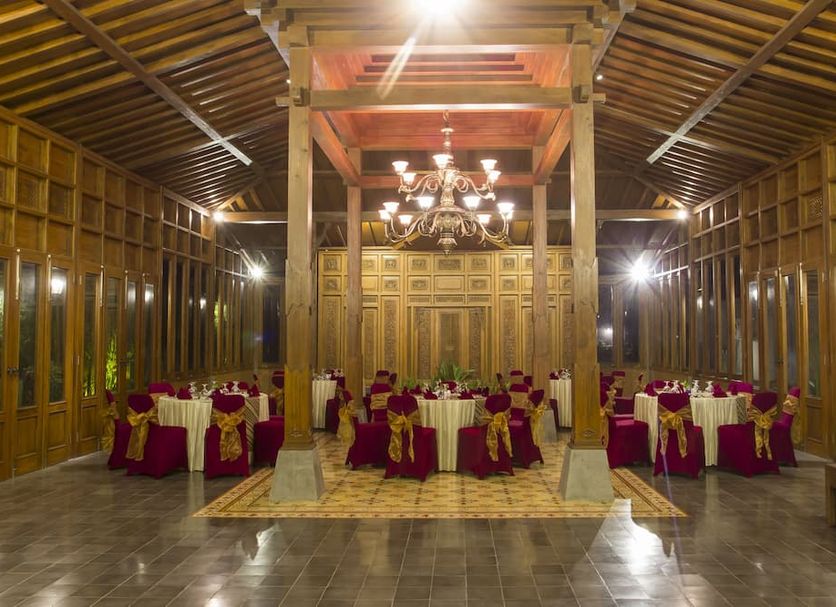 Banquet hall Photo