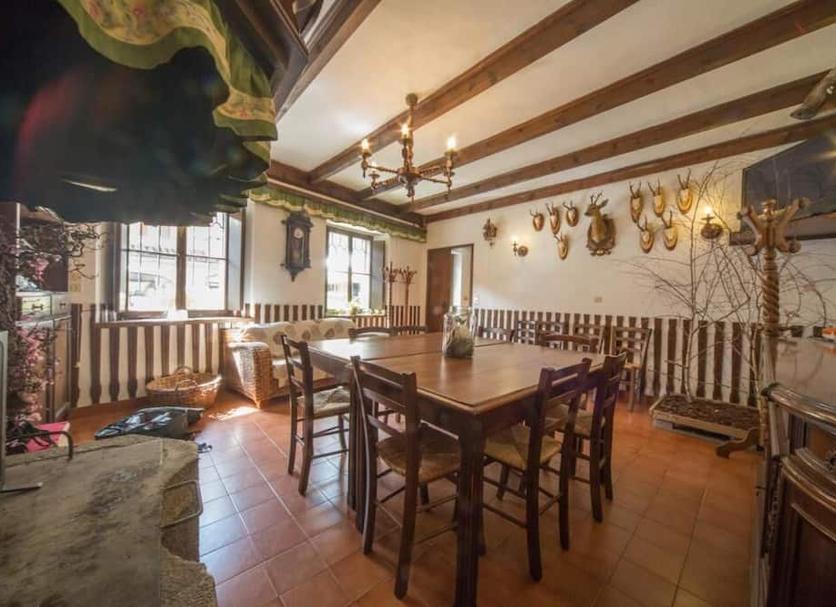 Dining room Photo