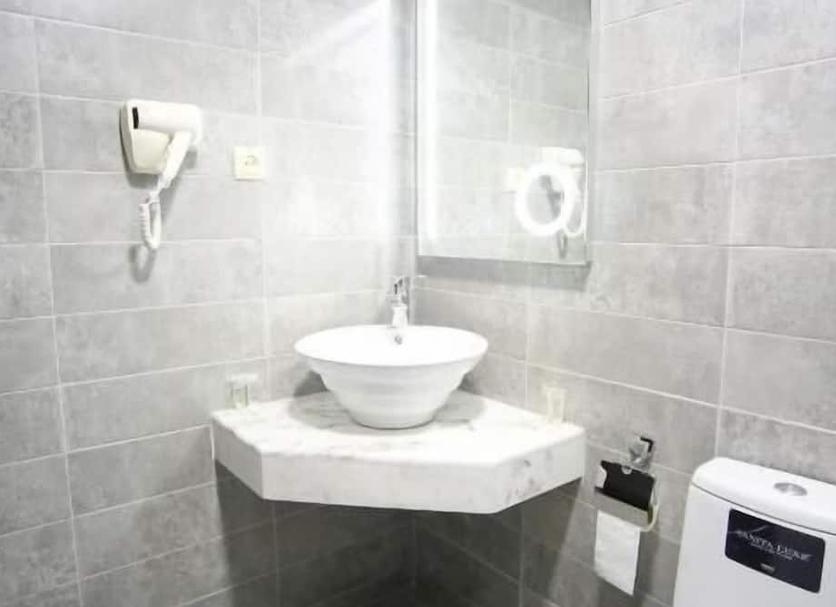Bathroom Photo
