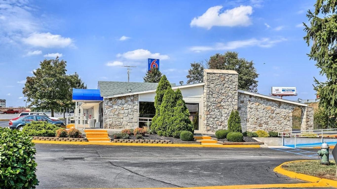 Motel 6 Hagerstown, MD