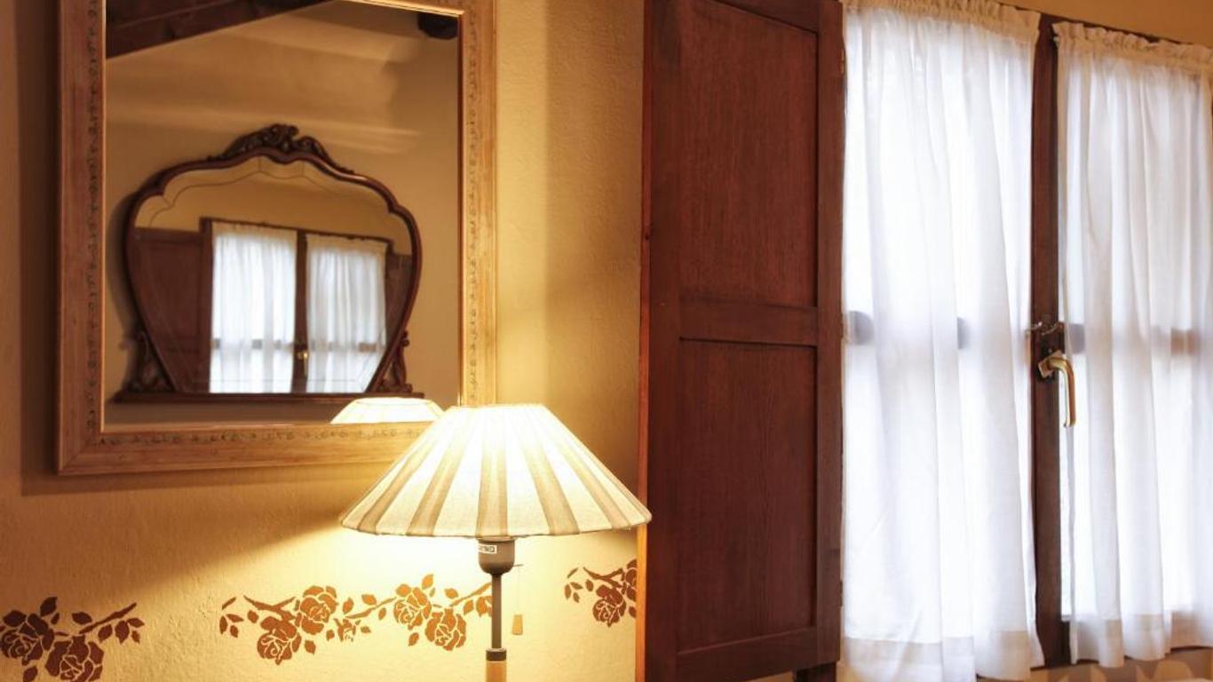 Hotel Rural El Caserón