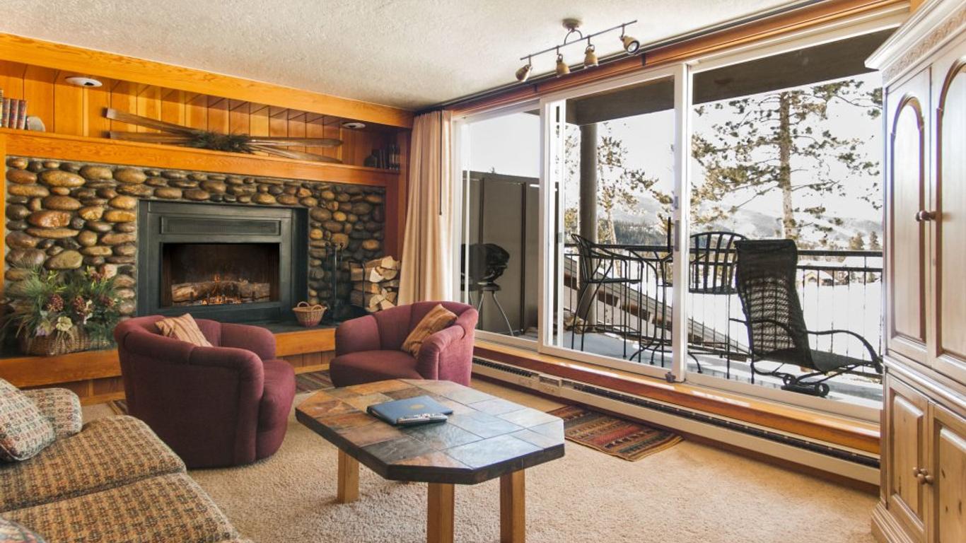 Pines Condominiums in West Keystone by Key to the Rockies