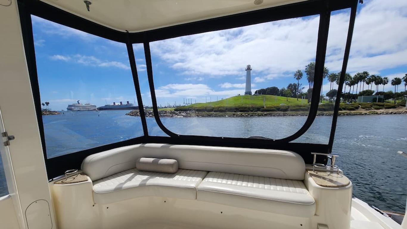 Dockside Boat & Bed Long Beach