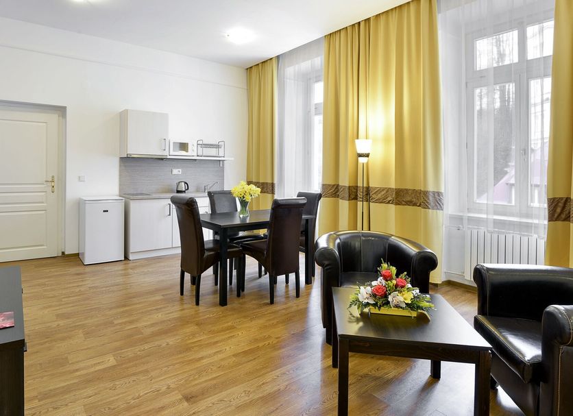 Dining room Photo