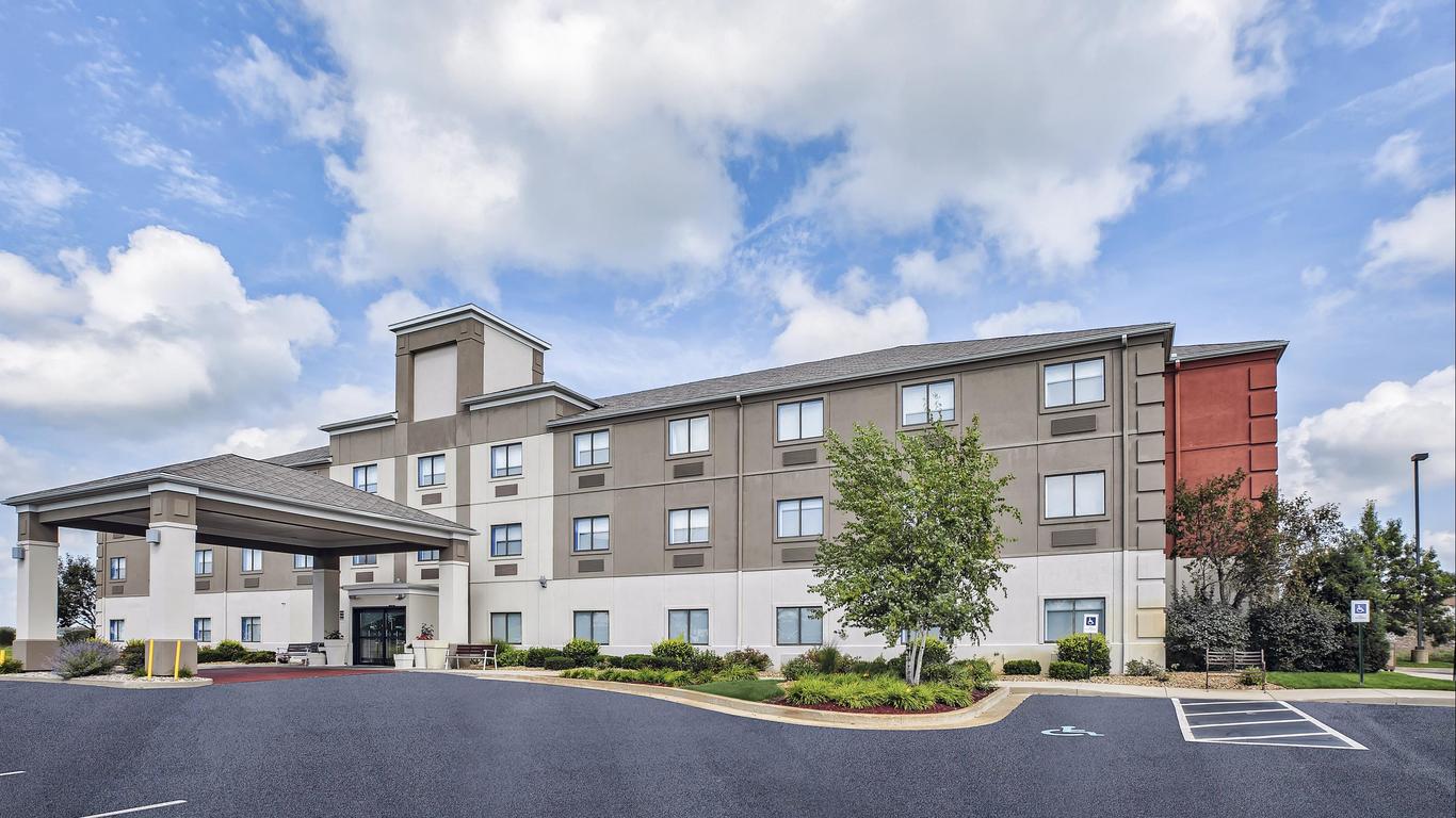 Holiday Inn Express Hotel Howe / Sturgis By IHG