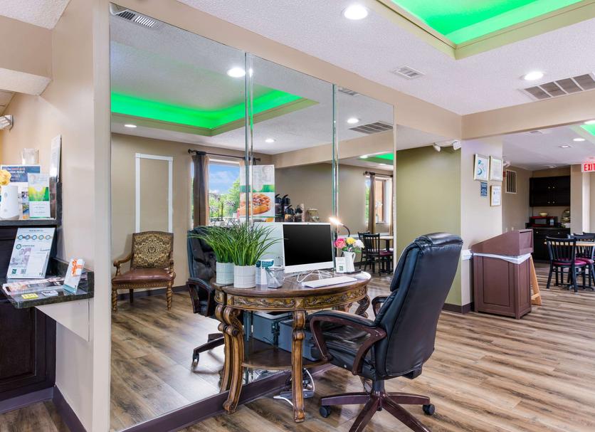 Business center Photo