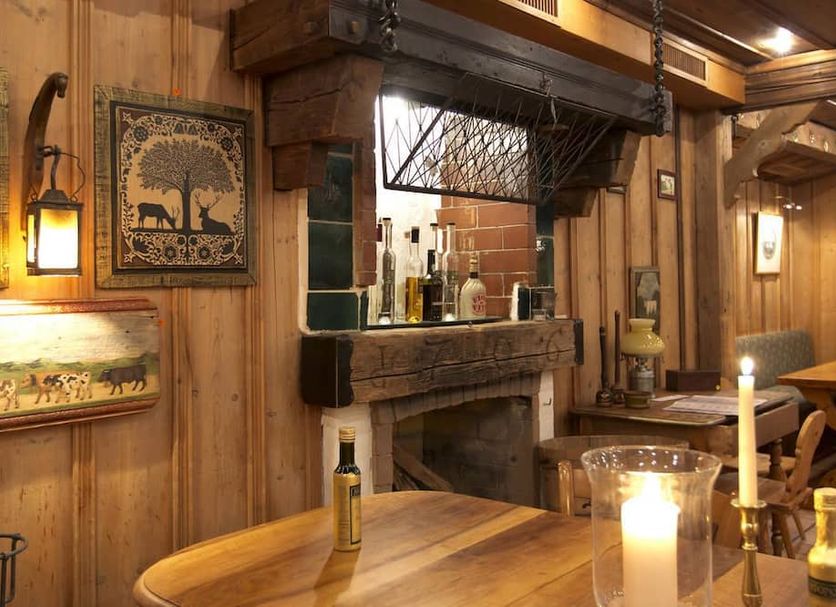 Bar Photo