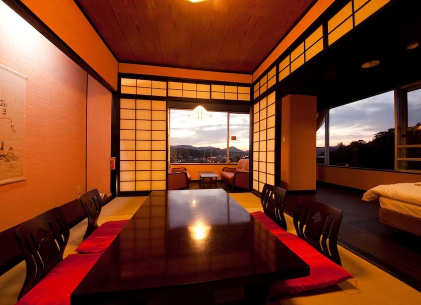 Dining room Photo