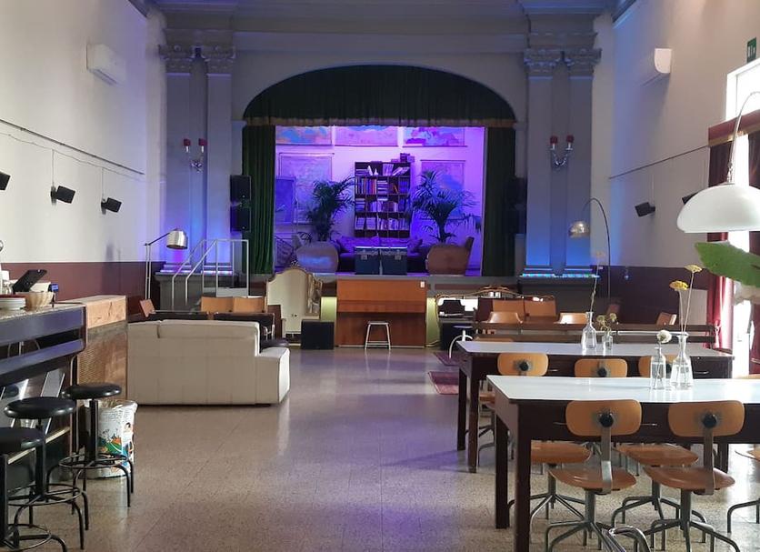 Restaurant Photo