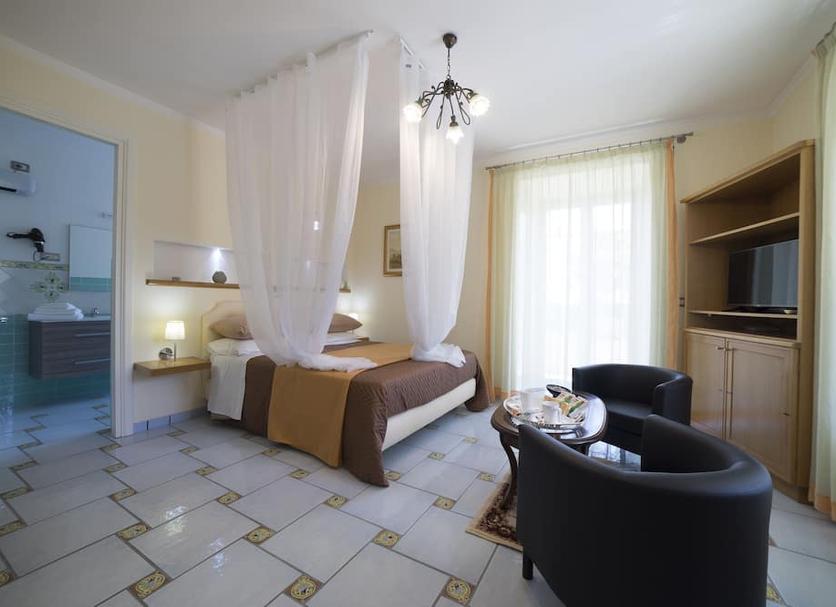 Bedroom Photo