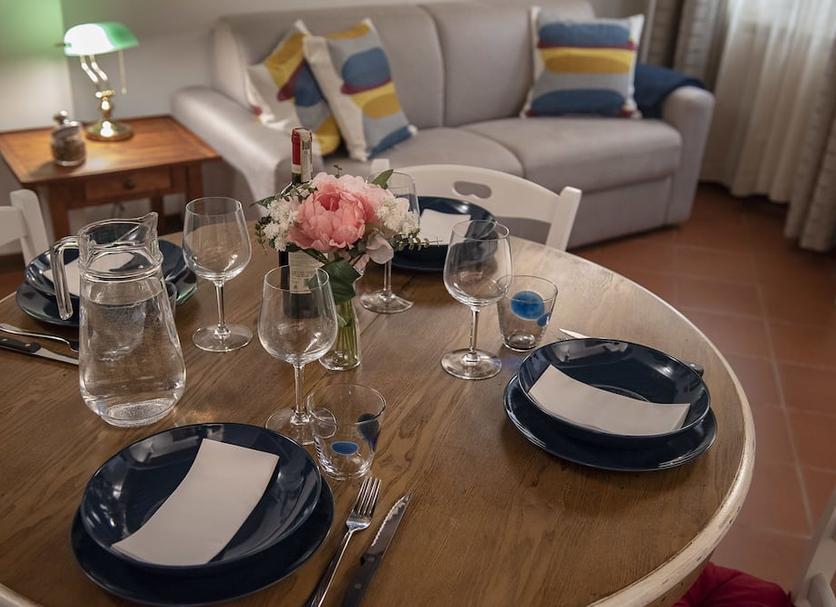 Dining room Photo