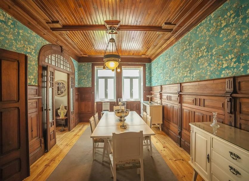 Dining room Photo