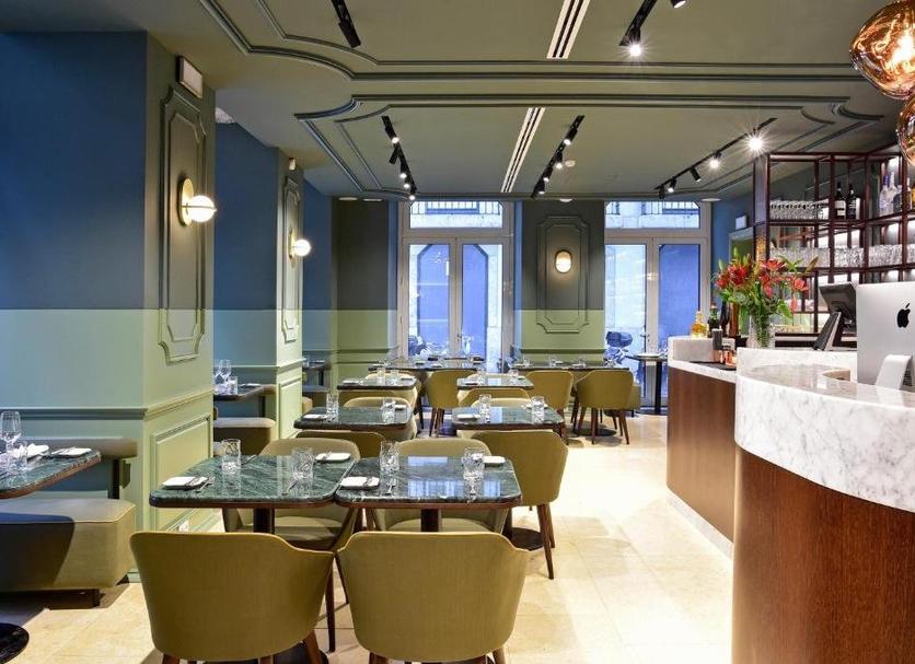 Restaurant Photo
