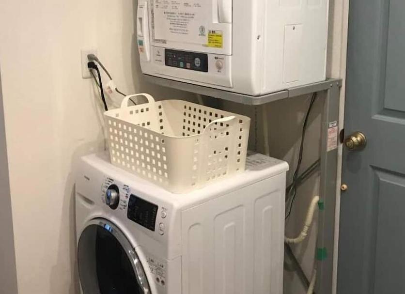 Laundry facility Photo