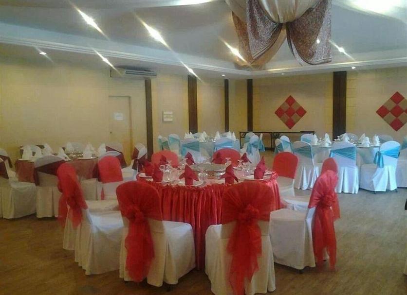 Banquet hall Photo
