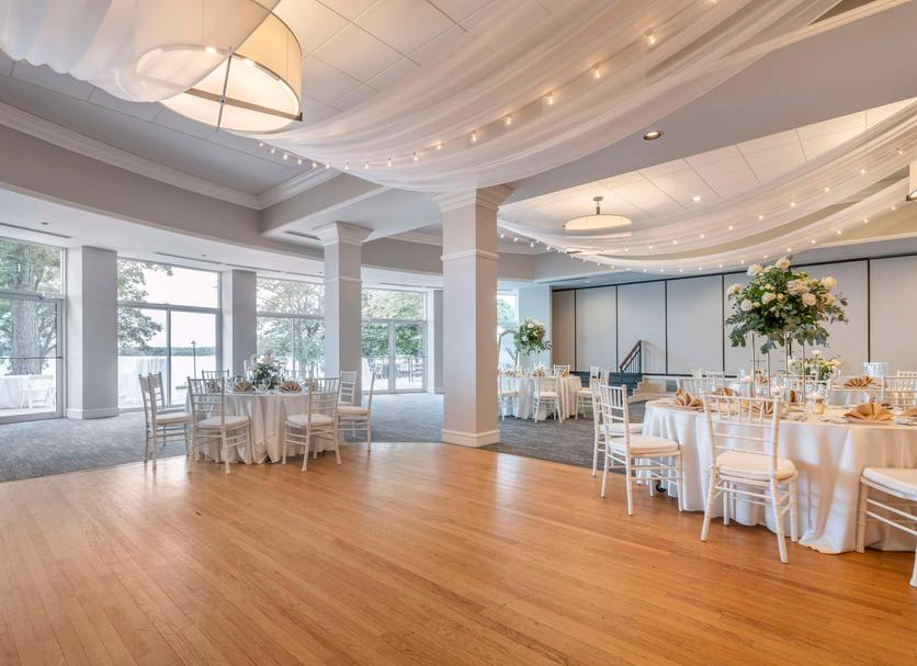 Banquet hall Photo