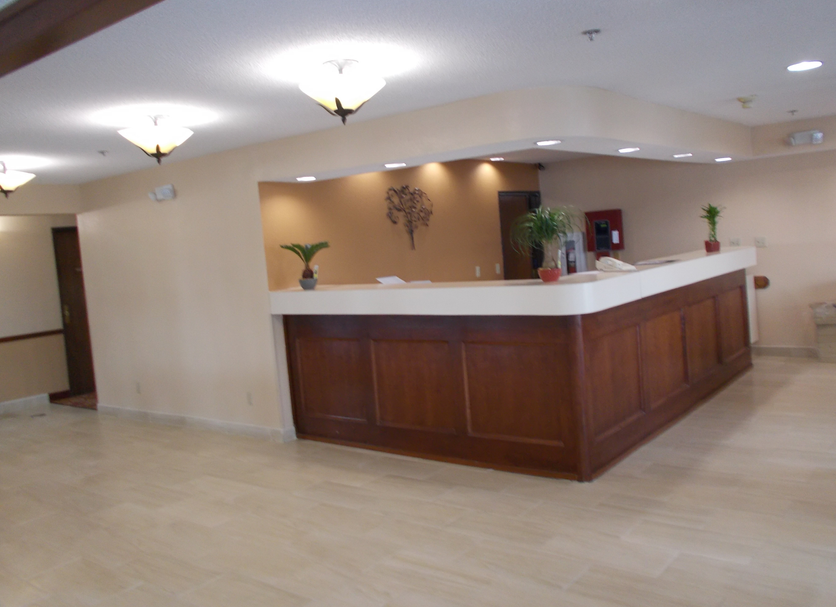 Front desk Photo