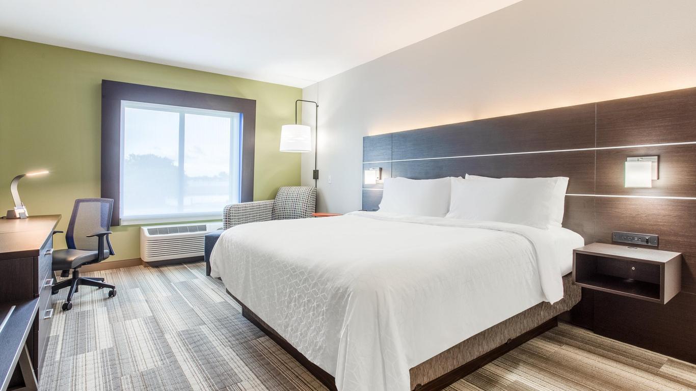 Holiday Inn Express & Suites Ottawa