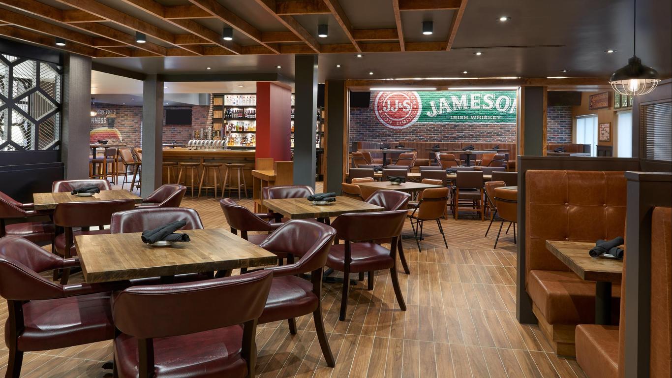 Four Points by Sheraton Vaughan