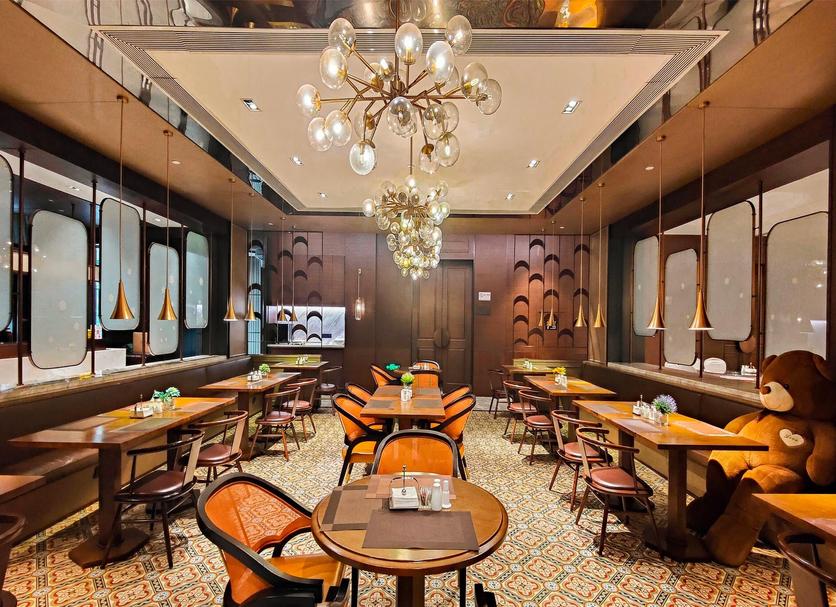 Restaurant Photo