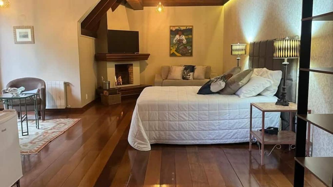 Hotel Pousada Le Chateau